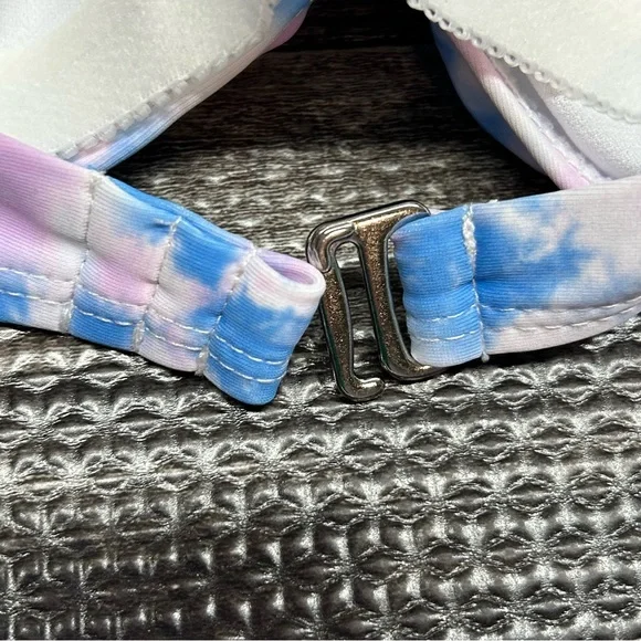 NWT Women’s Size Medium Hurley Blue & Purple Tie Dye Monokini Logo Swimsuit - Picture 9 of 11